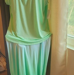 New York and Company Blouse & Skirt Set